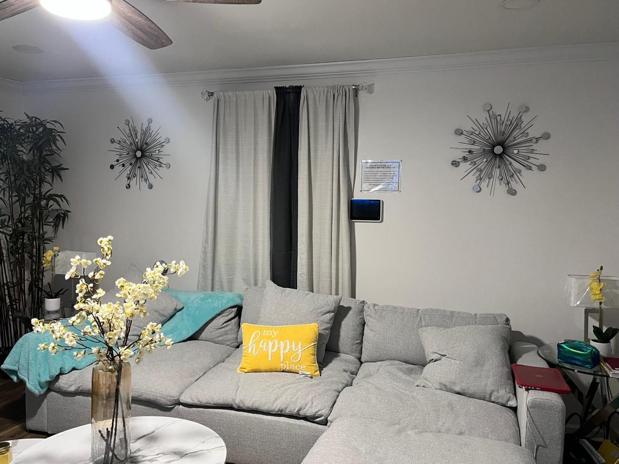 Stylish Cozy Quiet Family Retreat And Romantic Getaway Sleeps Up To 7 With Fast Wifi, Free Parking, Work Station, Alexa Enabled, Fenced In Backyard For Pets Grill Party Patio, Porch, Beach, Canal, Stadium,Boardwalk Restaurants, And Much More! Atlantic City Eksteriør bilde